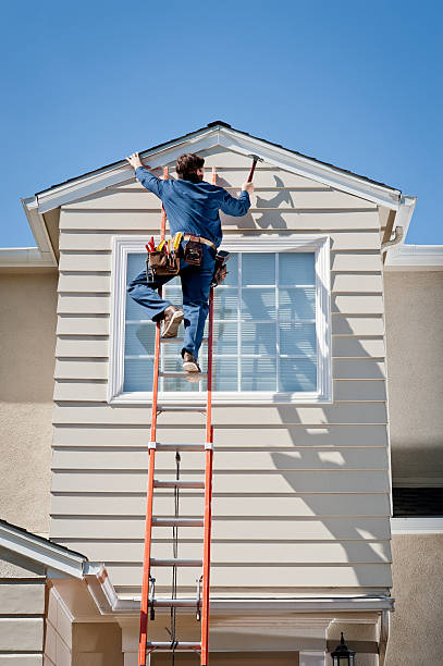 Siding Removal and Disposal in Flagstaff, AZ